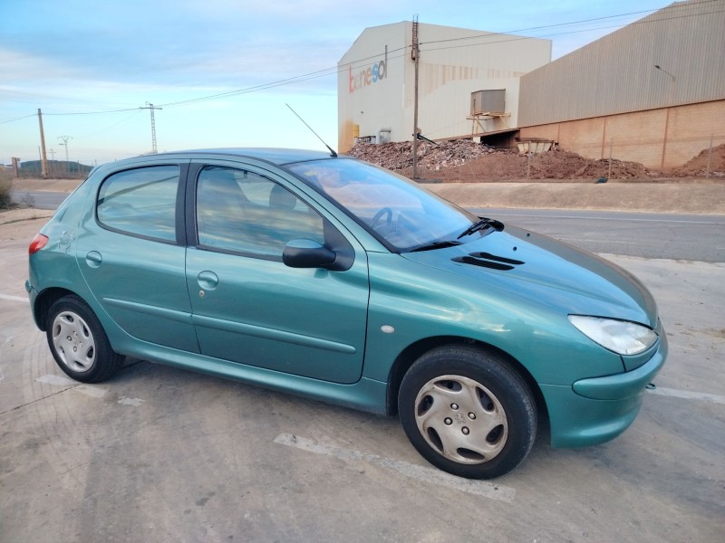 peugeot 206 berlina del año 2010