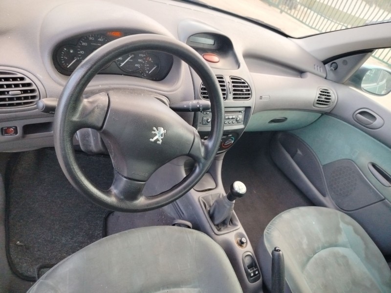 peugeot 206 berlina del año 2010