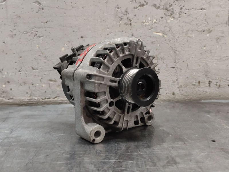 Recambio de alternador para bmw 1 (e81) 118 d referencia OEM IAM 0986082200  