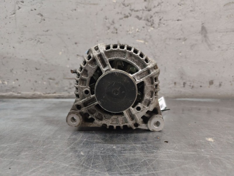 Recambio de alternador para citroën c4 berlina lx referencia OEM IAM 9646321880 0124525035 