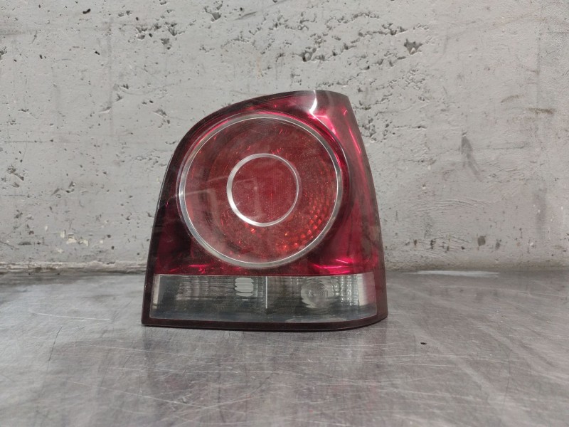 Recambio de piloto trasero derecho para volkswagen polo iv (9n_, 9a_) 1.4 tdi referencia OEM IAM   