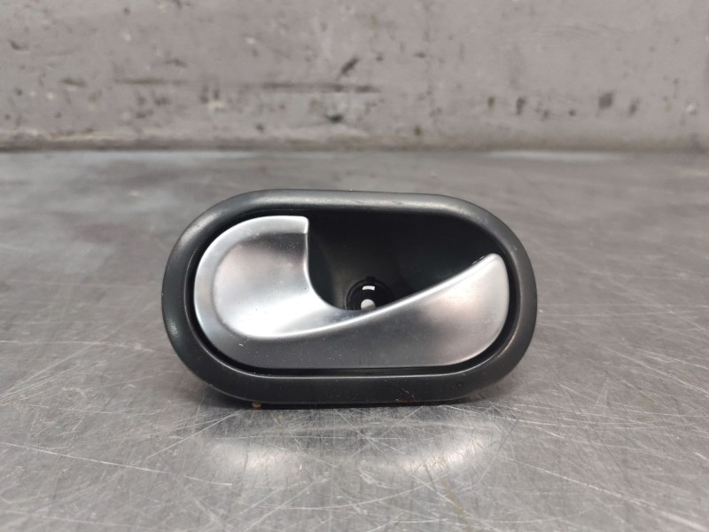 Recambio de maneta interior trasera izquierda para renault scenic ii grand confort dynamique referencia OEM IAM 5005400006  