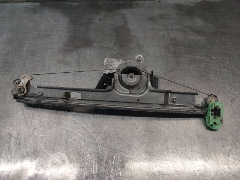 Recambio de elevalunas delantero izquierdo para renault scenic ii grand confort dynamique referencia OEM IAM 067527  