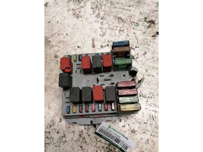 Recambio de caja reles / fusibles para fiat stilo multi wagon (192) 1.9 jtd 115 referencia OEM IAM 51724394  