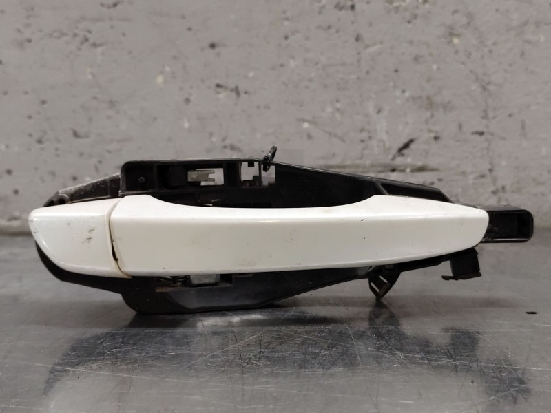 Recambio de maneta exterior trasera derecha para peugeot 308 active referencia OEM IAM 9802977180  