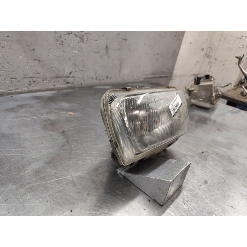 Recambio de faro derecho para nissan nt400 cabstar (f24m) 28.12, 32.12, 35.12 (f91an) referencia OEM IAM   