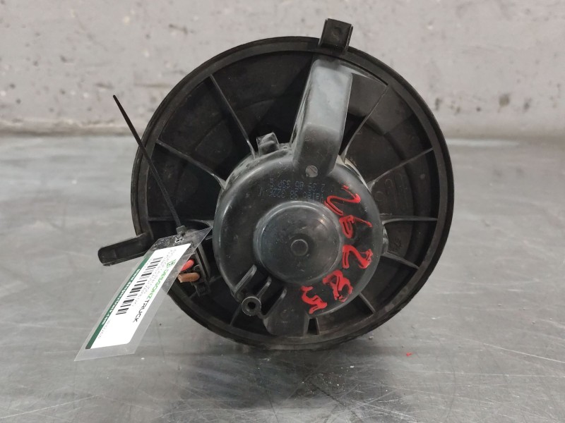 Recambio de ventilador calefaccion para volkswagen caddy ka/kb (2k) 2.0 sdi referencia OEM IAM 983226W  