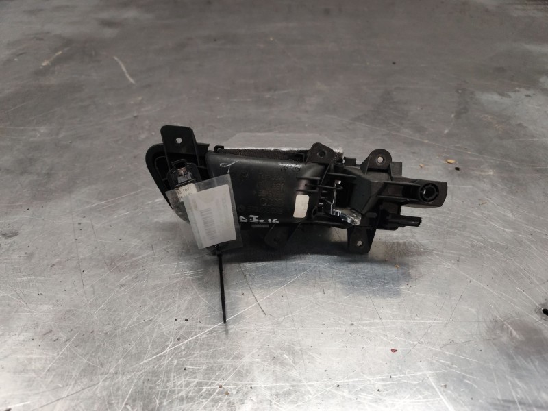 Recambio de maneta interior delantera izquierda para audi a4 ber. (b8) básico referencia OEM IAM 8K0837019  