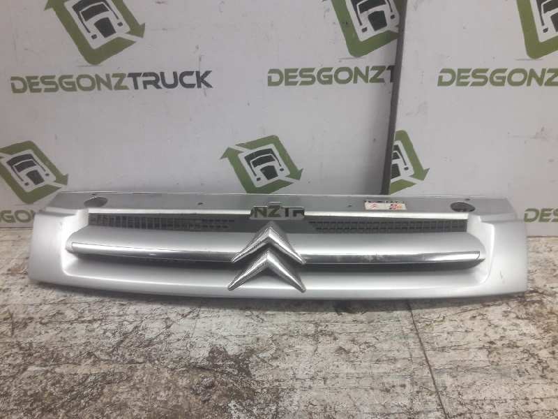 Recambio de rejilla delantera central para citroen berlingo 1.9 d sx plus familiar referencia OEM IAM   