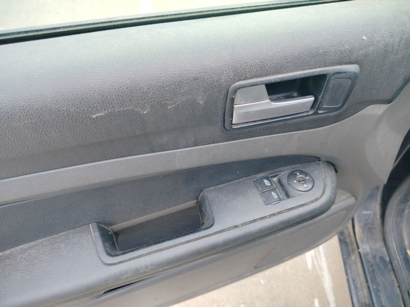 ford focus berlina (cap) del año 2006