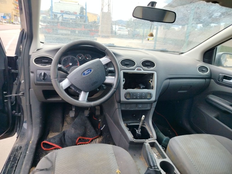 ford focus berlina (cap) del año 2006