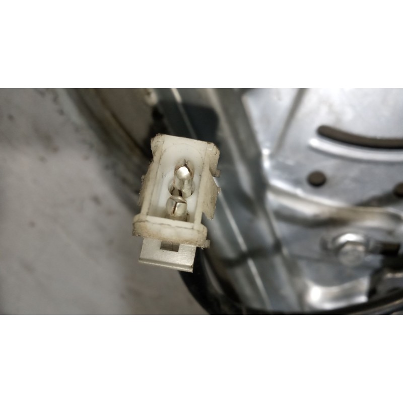 Recambio de elevalunas delantero derecho para scania serie 4 (p/r 164 l) 15.6 diesel referencia OEM IAM   