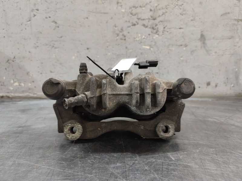 Recambio de pinza freno delantera izquierda para renault master kofferaufbau l3h1 3,5t referencia OEM IAM A51006  