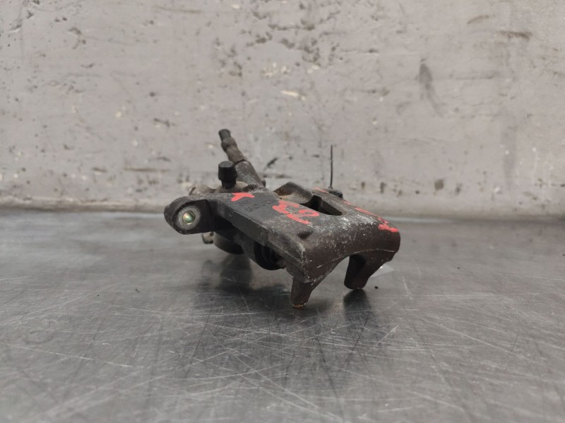 Recambio de pinza freno trasera izquierda para ford mondeo berlina (ge) ambiente referencia OEM IAM 0204D  