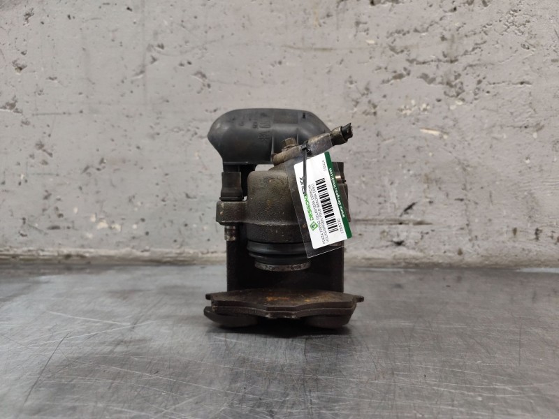 Recambio de pinza freno delantera derecha para volkswagen polo berlina (6n1) básico referencia OEM IAM 216214  