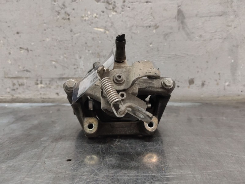 Recambio de pinza freno trasera derecha para ford mondeo berlina (ge) ambiente referencia OEM IAM D0204  