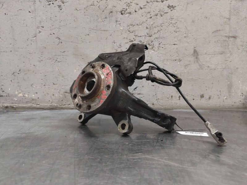 Recambio de mangueta delantera derecha para iveco stralis (as) 12.9 diesel referencia OEM IAM 64832U03  