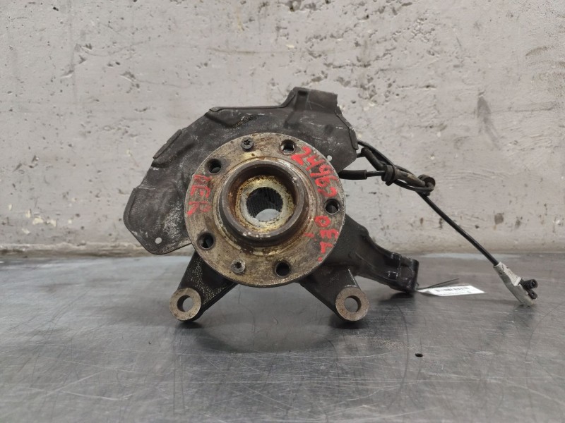 Recambio de mangueta delantera derecha para iveco stralis (as) 12.9 diesel referencia OEM IAM 64832U03  