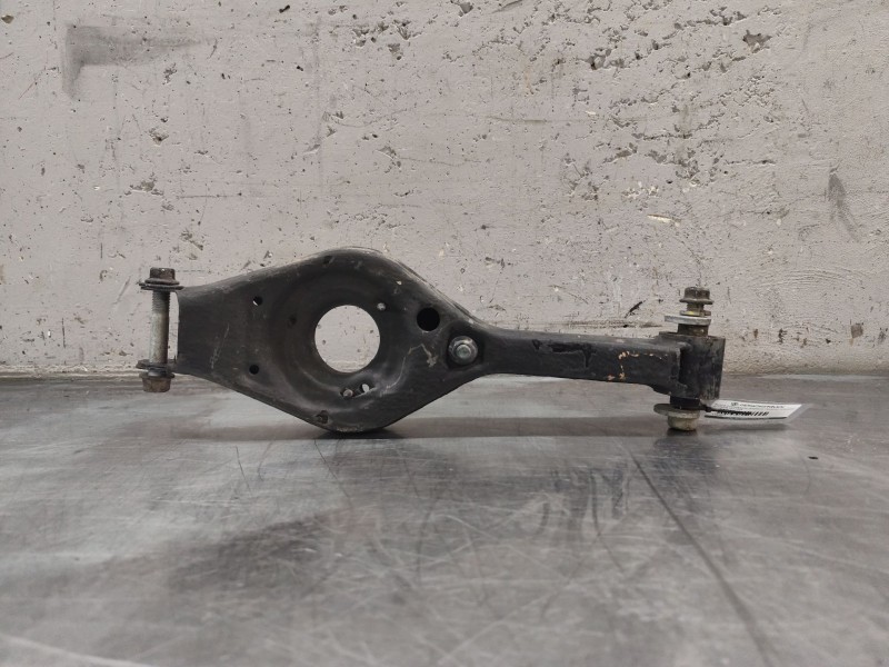 Recambio de brazo suspension inferior trasero izquierdo para hyundai i30 (gd) 1.6 crdi referencia OEM IAM   