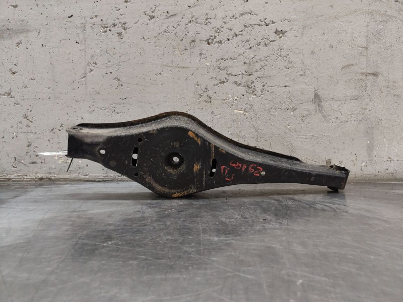 Recambio de brazo suspension inferior trasero derecho para volkswagen golf vi (5k1) 2.0 tdi referencia OEM IAM   