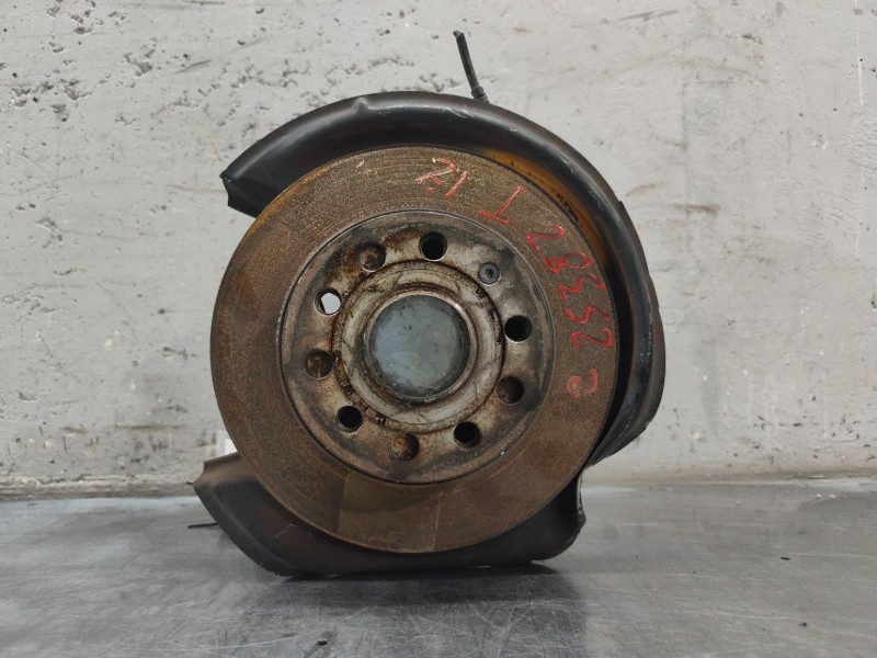 Recambio de mangueta trasera izquierda para volkswagen golf vi (5k1) 2.0 tdi referencia OEM IAM   