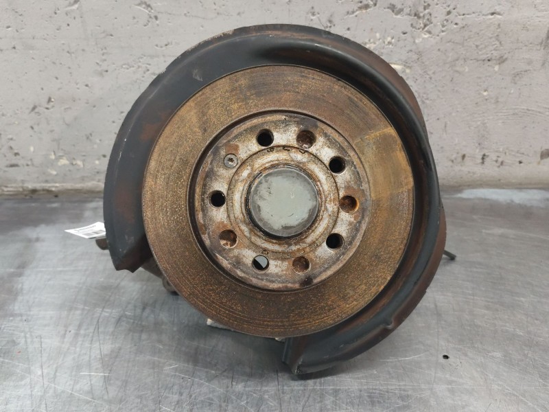 Recambio de mangueta trasera derecha para volkswagen golf vi (5k1) 2.0 tdi referencia OEM IAM   