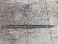 Recambio de moldura puerta trasera derecha para nissan almera tino (v10m) básico referencia OEM IAM 82870BU  