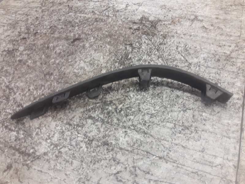 Recambio de molduras traseras para nissan almera tino (v10m) básico referencia OEM IAM 87075BU3 IZQUIERDA 