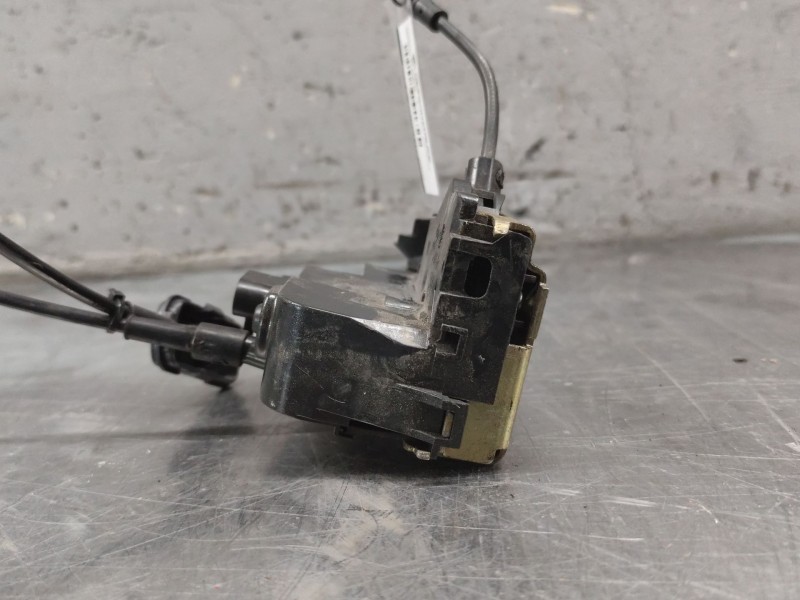 Recambio de cerradura puerta delantera izquierda para renault scenic ii grand confort dynamique referencia OEM IAM 119122 140605