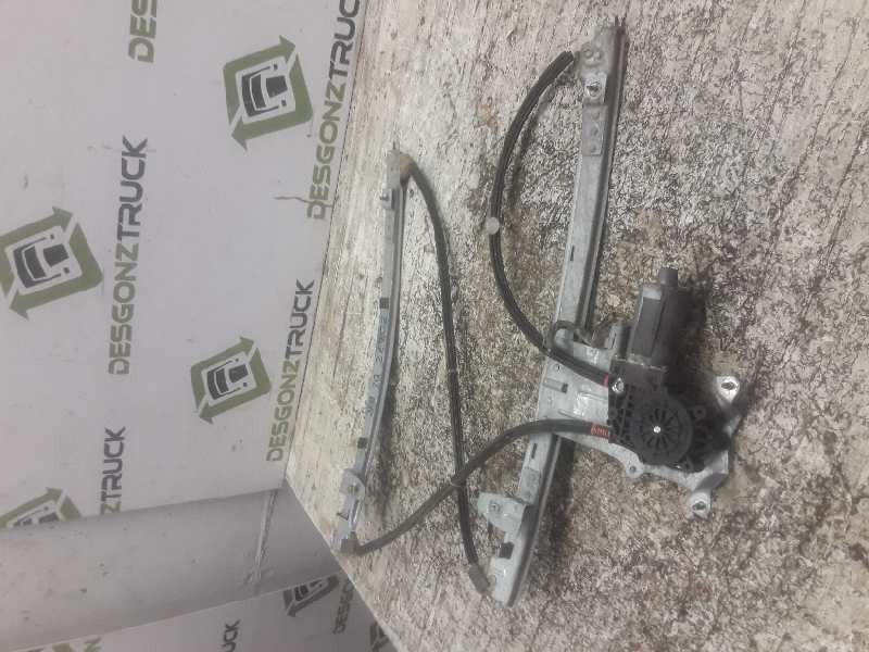 Recambio de elevalunas delantero derecho para opel astra g berlina club referencia OEM IAM 0130821900 2 PINS 
