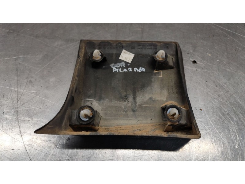Recambio de moldura para renault trafic iii furgoneta (fg_) 2.0 dci 120 (fgmn) referencia OEM IAM 768186709  