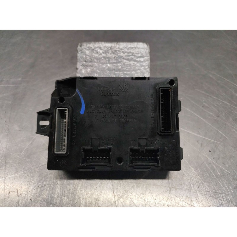 Recambio de modulo electronico para renault trafic iii furgoneta (fg_) 2.0 dci 120 (fgmn) referencia OEM IAM 2675974  
