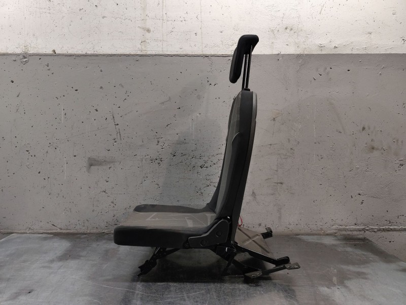 Recambio de asientos tercera fila para renault scenic ii grand confort dynamique referencia OEM IAM 523379830  