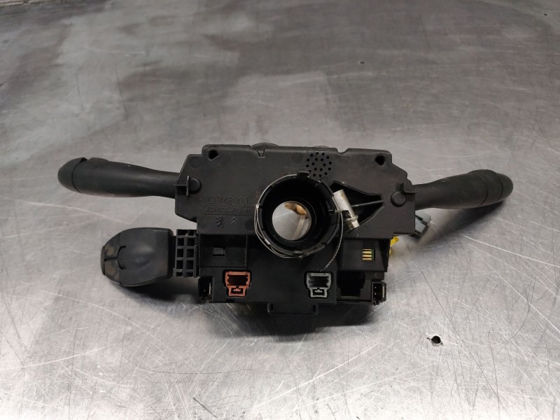 Recambio de mando multifuncion para peugeot 206 berlina 1.4 hdi referencia OEM IAM 122688  