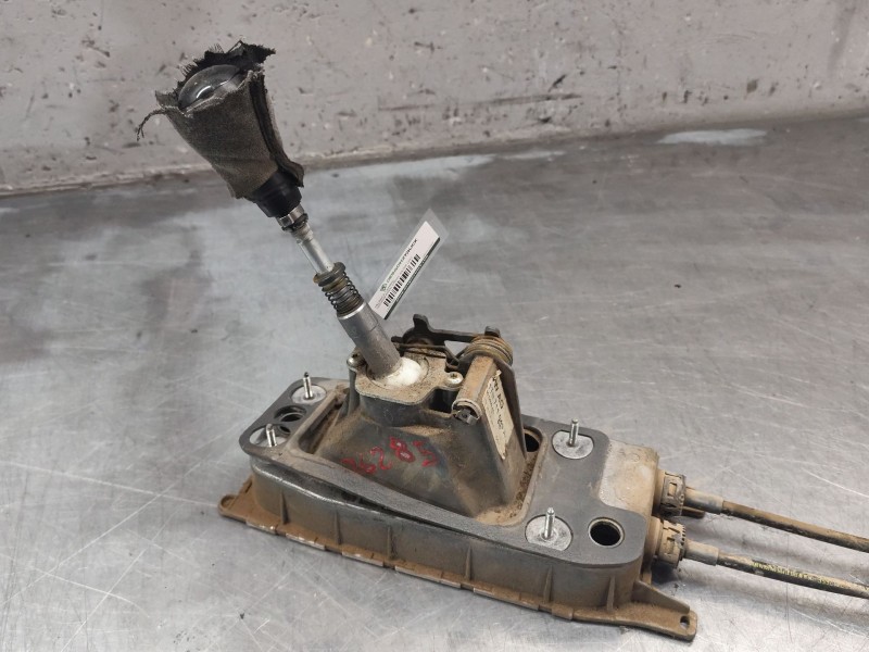 Recambio de palanca cambio para volkswagen caddy ka/kb (2k) 2.0 sdi referencia OEM IAM 1t0711049  