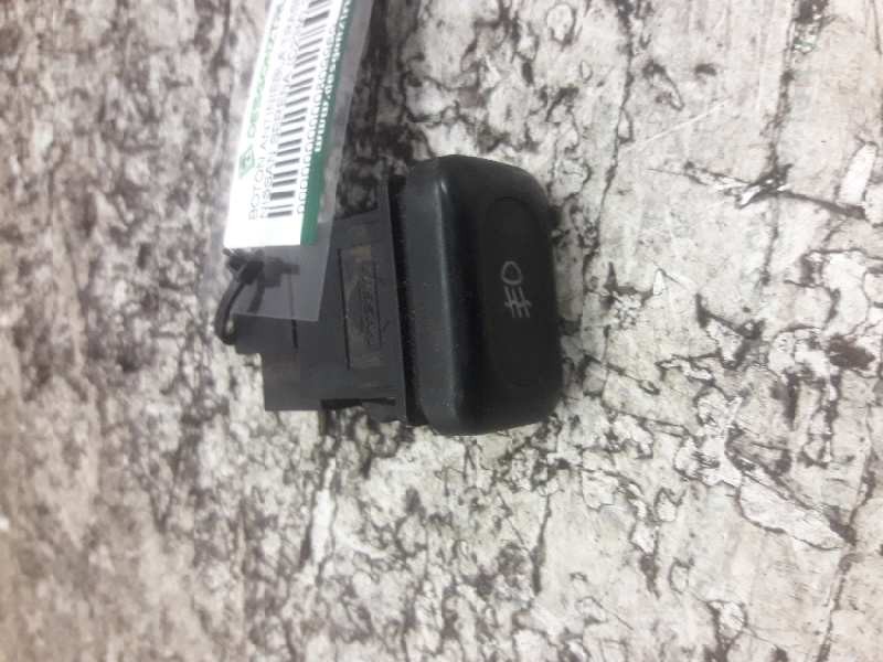 Recambio de boton antiniebla trasero para nissan serena (c23m) 1.6 invitation referencia OEM IAM  6 PINS 