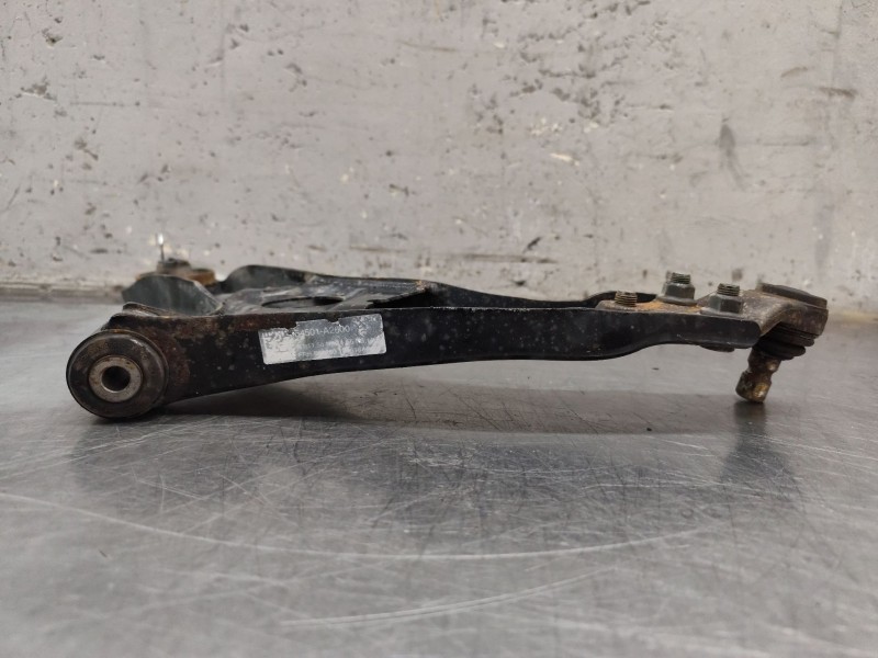 Recambio de brazo suspension inferior delantero derecho para hyundai i30 (gd) 1.6 crdi referencia OEM IAM 4501A2600  
