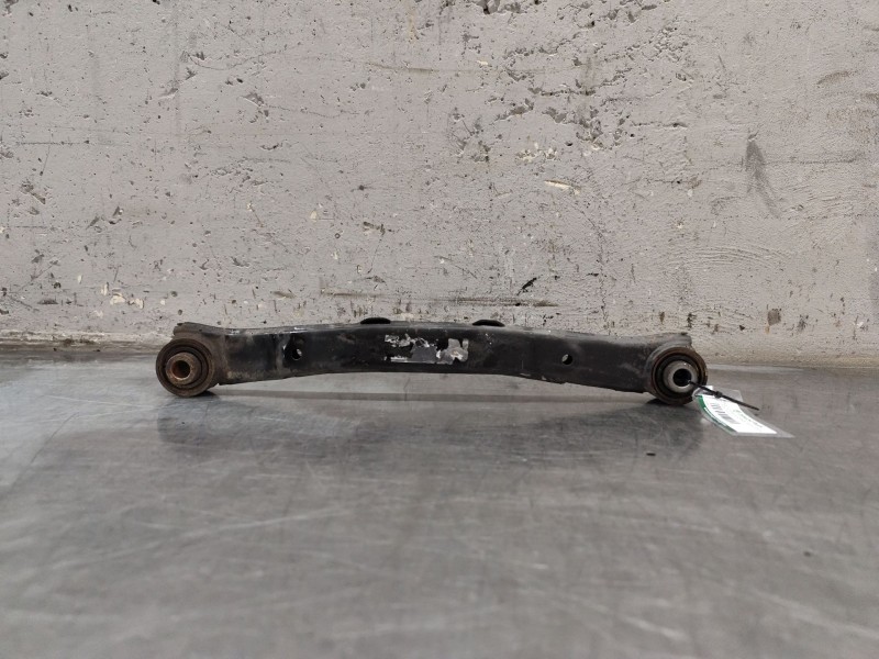 Recambio de brazo suspension superior trasero derecho para hyundai i30 (gd) 1.6 crdi referencia OEM IAM   