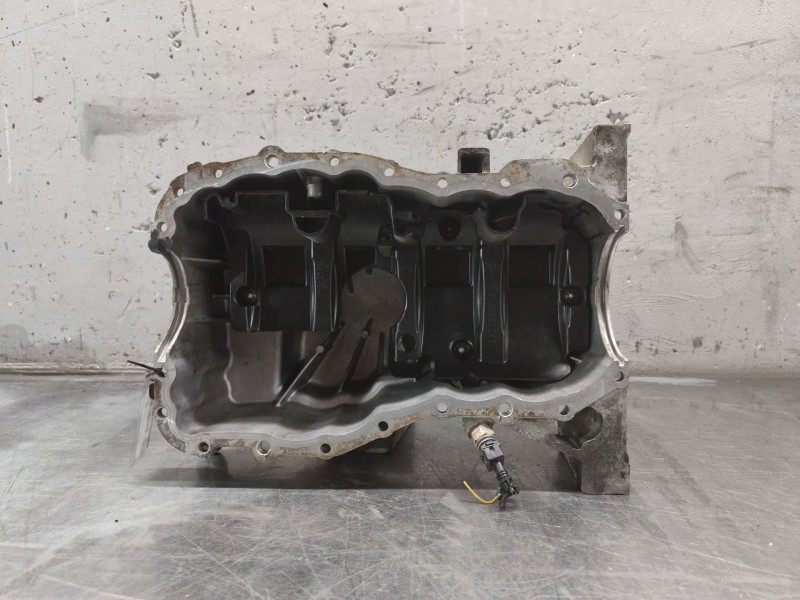 Recambio de carter para nissan note (e11e) acenta referencia OEM IAM 8200318813  