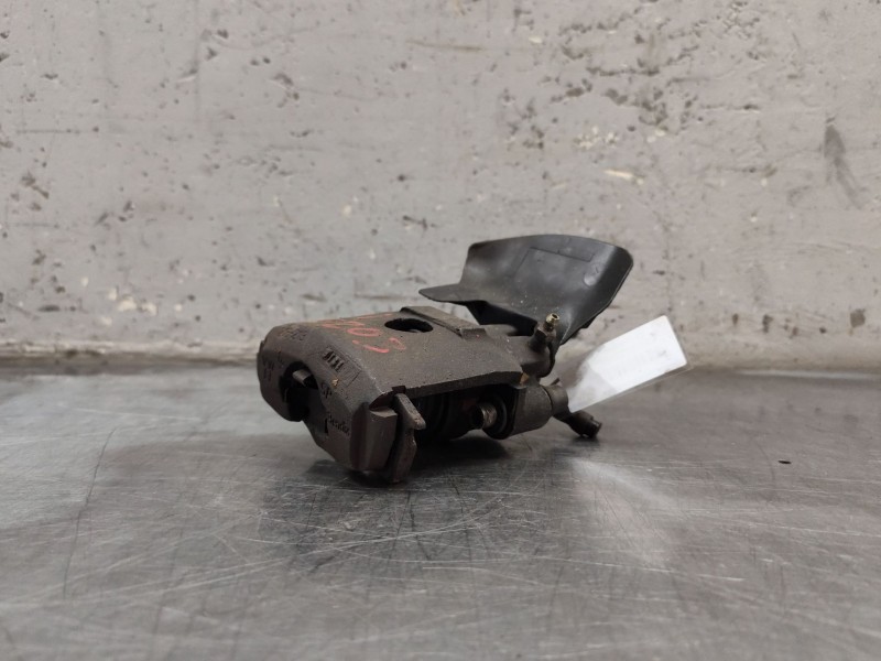 Recambio de pinza freno delantera izquierda para volkswagen polo berlina (6n1) básico referencia OEM IAM 216213  