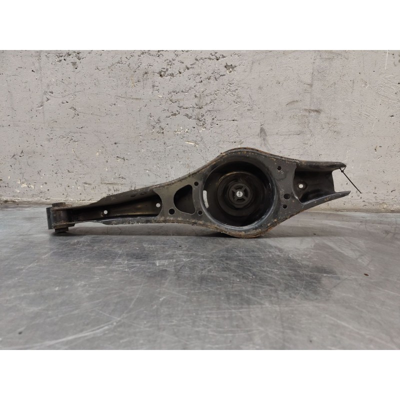Recambio de brazo suspension inferior trasero izquierdo para volkswagen golf vi (5k1) 2.0 tdi referencia OEM IAM   