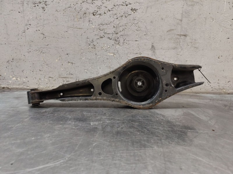 Recambio de brazo suspension inferior trasero izquierdo para volkswagen golf vi (5k1) 2.0 tdi referencia OEM IAM   
