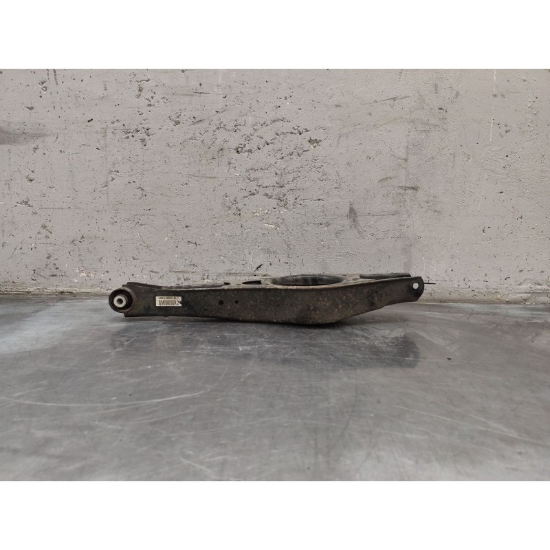 Recambio de brazo suspension inferior trasero izquierdo para volkswagen golf vi (5k1) 2.0 tdi referencia OEM IAM   