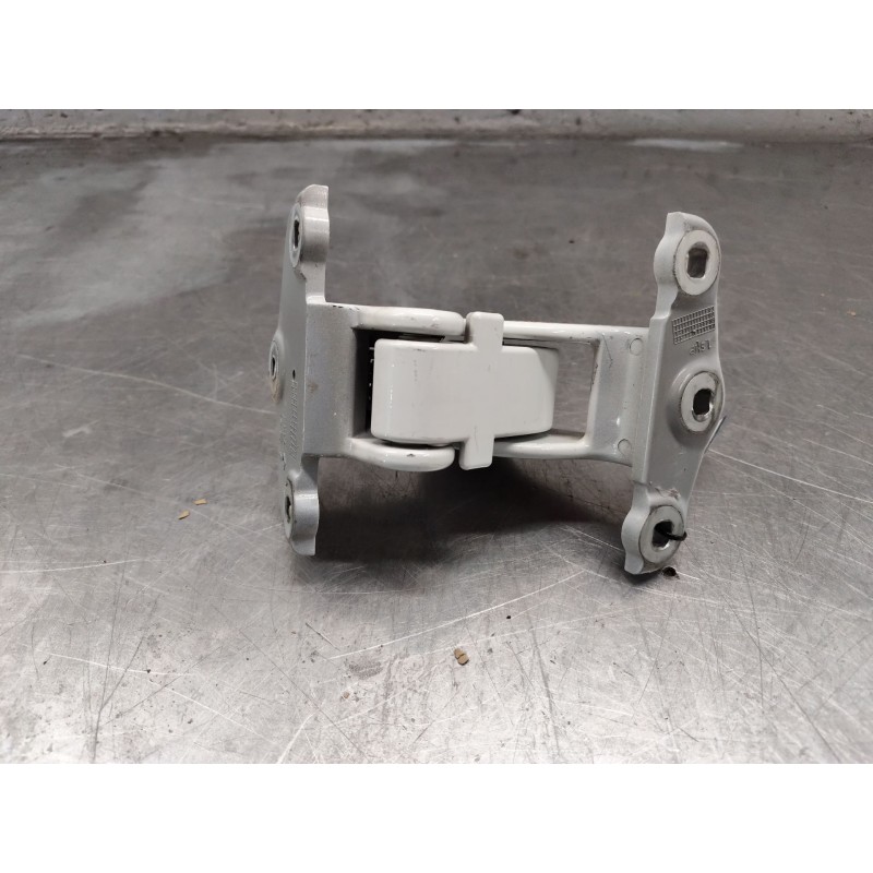 Recambio de bisagra puerta delantera derecha para renault trafic iii furgoneta (fg_) 2.0 dci 120 (fgmn) referencia OEM IAM   