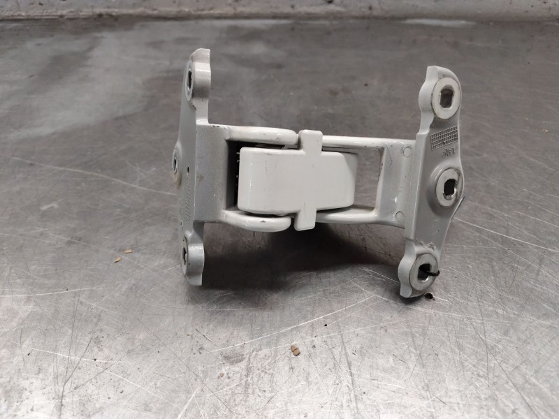 Recambio de bisagra puerta delantera derecha para renault trafic iii furgoneta (fg_) 2.0 dci 120 (fgmn) referencia OEM IAM   