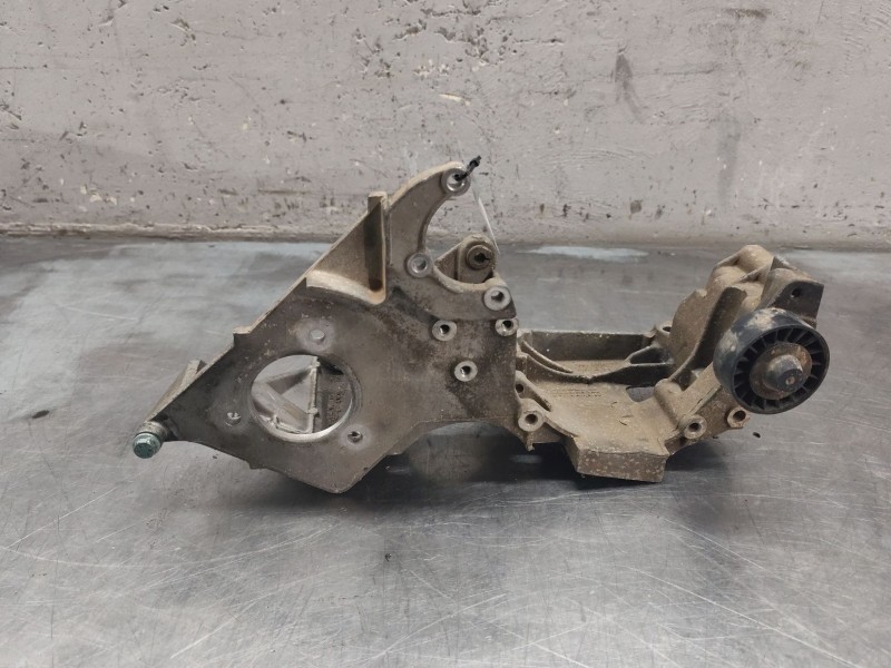 Recambio de soporte alternador para volkswagen bora berlina (1j2) conceptline referencia OEM IAM 03890314  