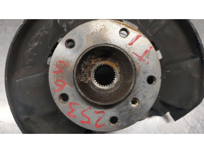 Recambio de mangueta trasera izquierda para bmw 1 (e81) 118 d referencia OEM IAM   