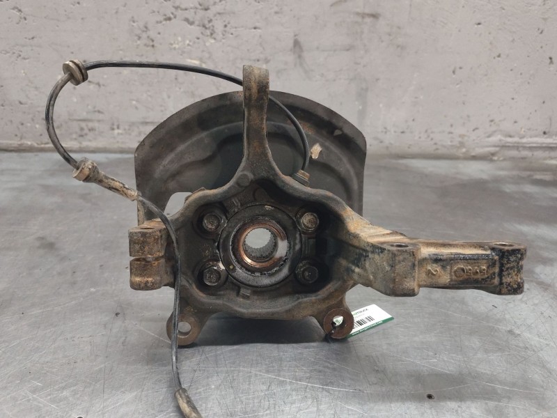 Recambio de mangueta delantera izquierda para nissan x-trail ii (t31) 2.0 dci 4x4 referencia OEM IAM   