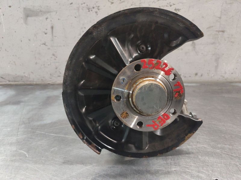 Recambio de mangueta trasera derecha para audi q3 (f3b) 35 tdi quattro referencia OEM IAM   