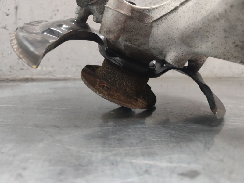 Recambio de mangueta trasera derecha para audi q3 (f3b) 35 tdi quattro referencia OEM IAM   